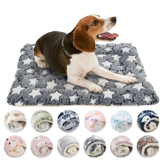 Cozy Flannel Pet Sleeping Mat – Soft Dog Bed & Puppy Cushion for All Sizes 🐶